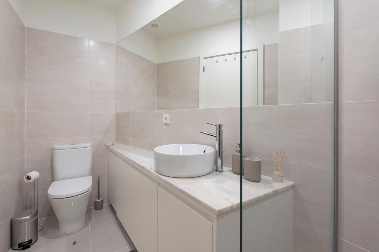 Central Superb Flat W/ Ac & Balcony By Lovelystay OOporto Extérieur photo